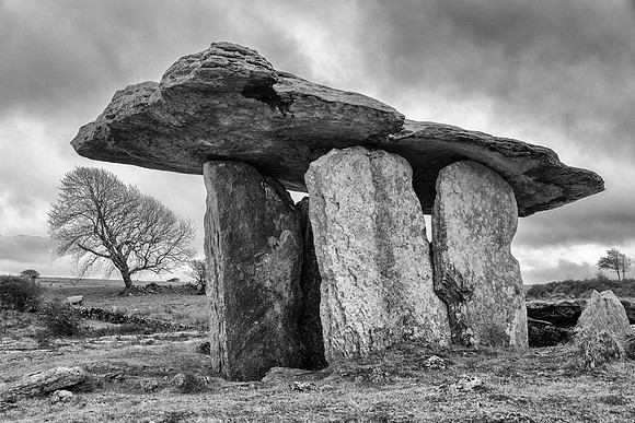 Poulnabrone Dolmen